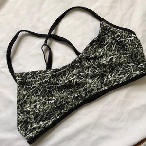 Lululemon sports bra